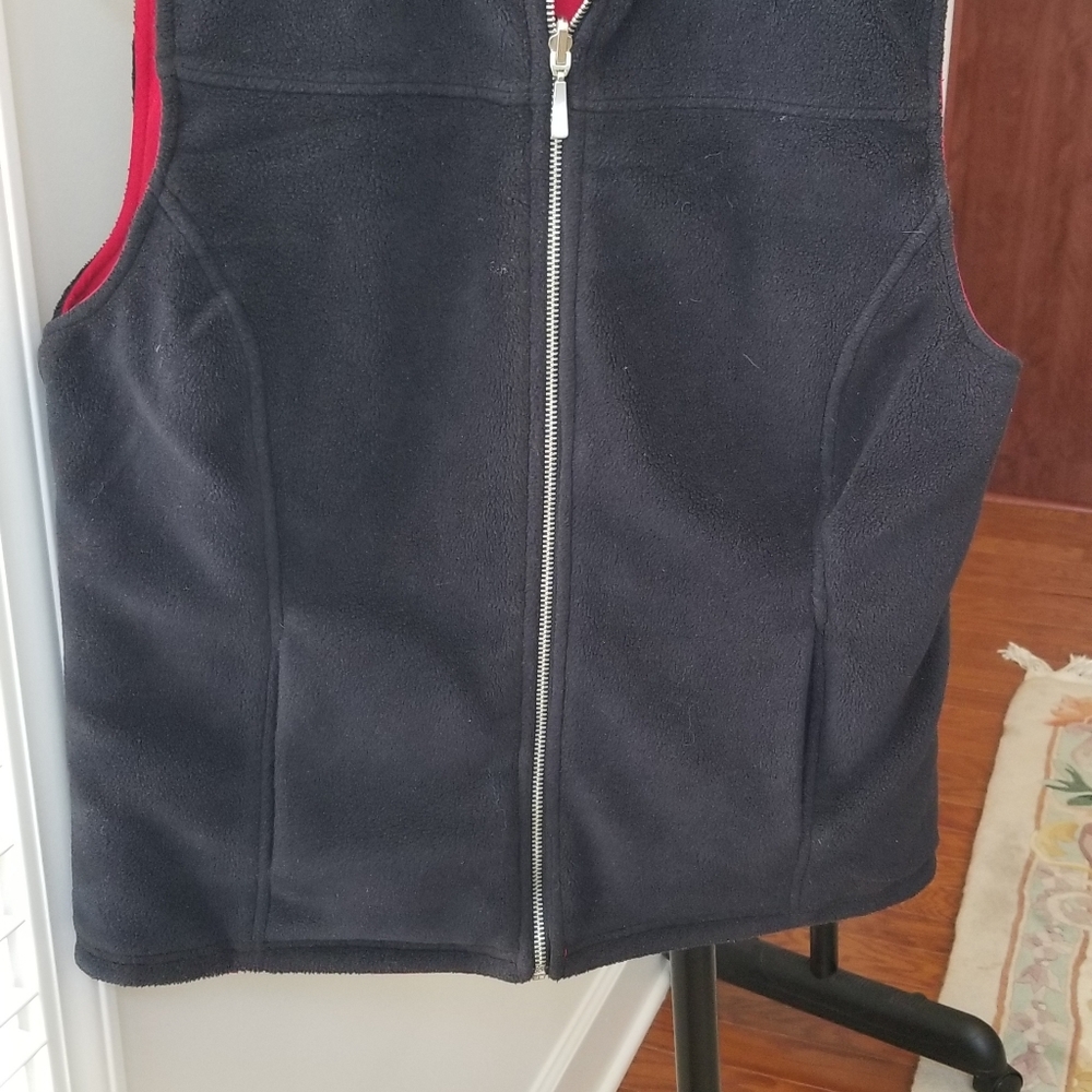 Vest / Great For GA. Football Games !